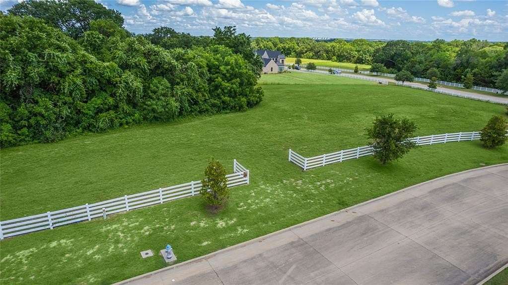 2 Acres of Land for Sale in Sunnyvale, Texas