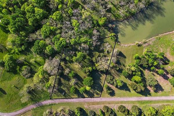 1.28 Acres of Residential Land for Sale in Kerens, Texas