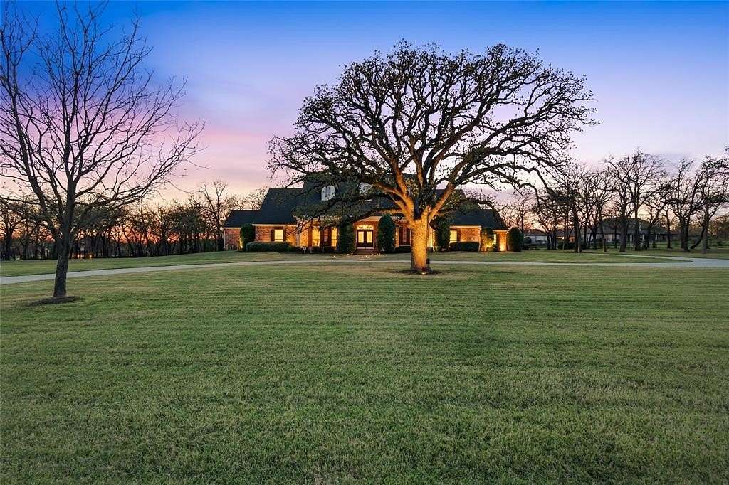 2.5 Acres of Land with Home for Sale in Argyle, Texas