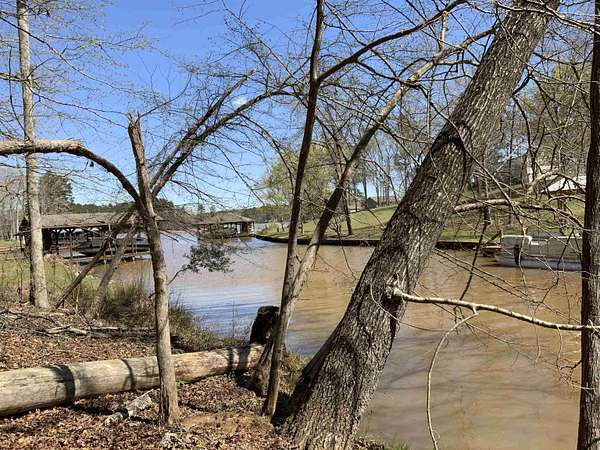 1.73 Acres of Residential Land for Sale in Milledgeville, Georgia