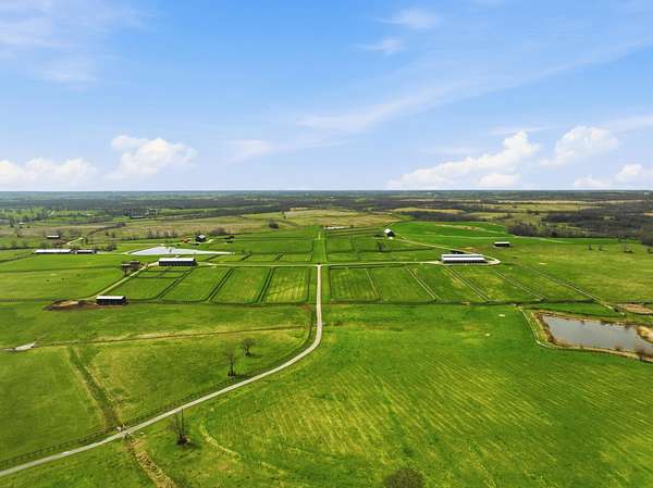 774 Acres of Agricultural Land with Home for Sale in Paris, Kentucky