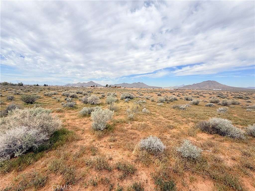 5 Acres of Commercial Land for Sale in Apple Valley, California