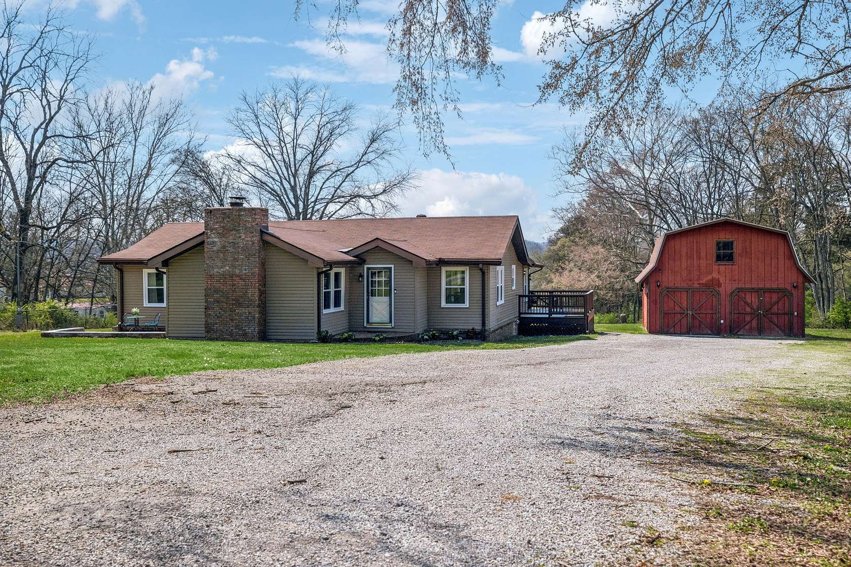 2 Acres of Land with Home for Sale in Franklin, Tennessee