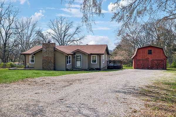 2 Acres of Land with Home for Sale in Franklin, Tennessee