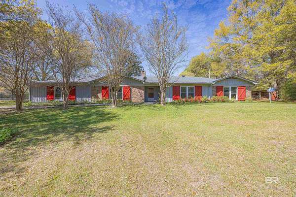 4.76 Acres of Improved Mixed-Use Land for Sale in Bay Minette, Alabama