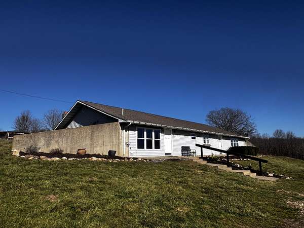 40 Acres of Land with Home for Sale in Mansfield, Missouri