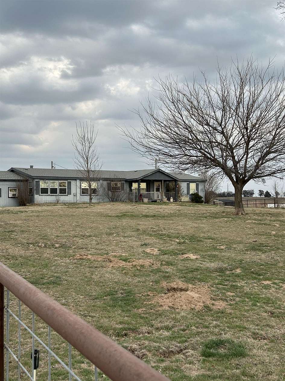 75 Acres of Agricultural Land with Home for Sale in Hennessey, Oklahoma