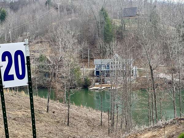 0.86 Acres of Residential Land for Sale in East Bernstadt, Kentucky