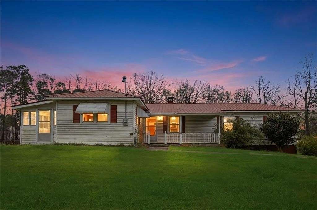 4 Acres of Land with Home for Sale in Canton, Georgia