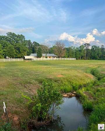 26 Acres of Land with Home for Sale in Texarkana, Arkansas