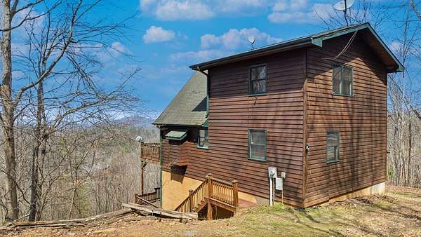 2 Acres of Land with Home for Sale in Murphy, North Carolina