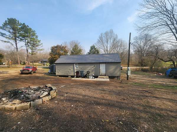 1.3 Acres of Land with Home for Sale in Charlotte, Tennessee