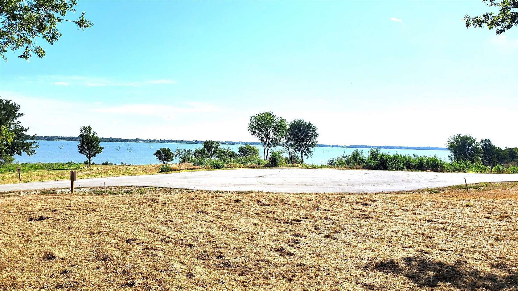 1 Acre of Residential Land for Sale in Corsicana, Texas