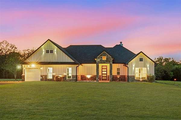 3.76 Acres of Land with Home for Sale in Pittsburg, Texas