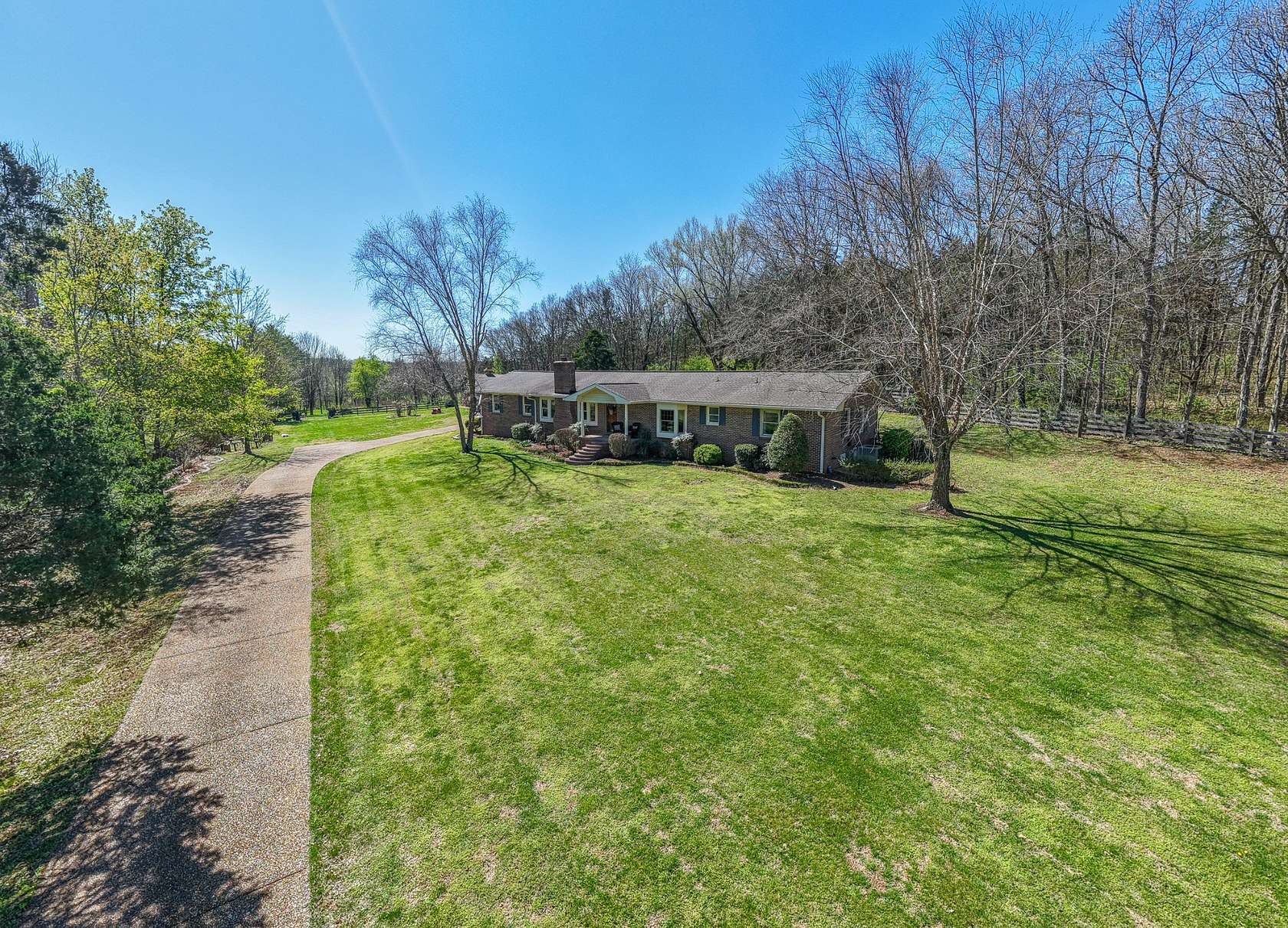 4 Acres of Land with Home for Sale in Franklin, Tennessee