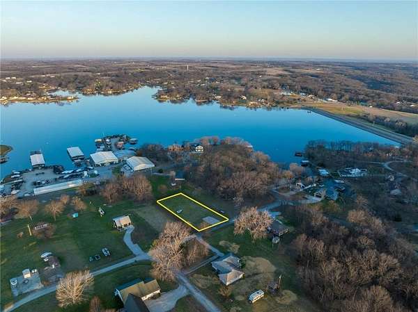 0.37 Acres of Residential Land for Sale in Gallatin, Missouri