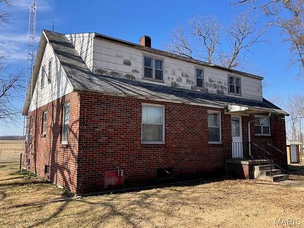 6.3 Acres of Improved Land for Auction in Sandoval, Illinois