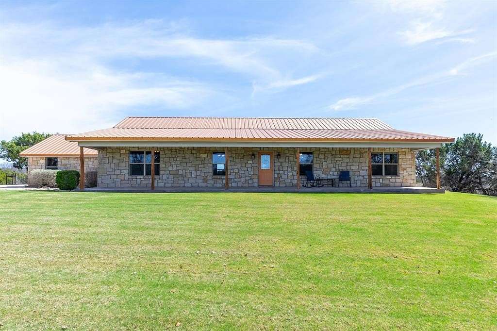 32.7 Acres of Land with Home for Sale in Tuscola, Texas