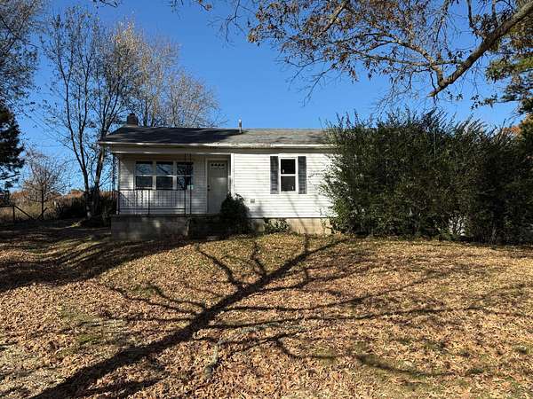 12 Acres of Land with Home for Sale in Marshall, Arkansas