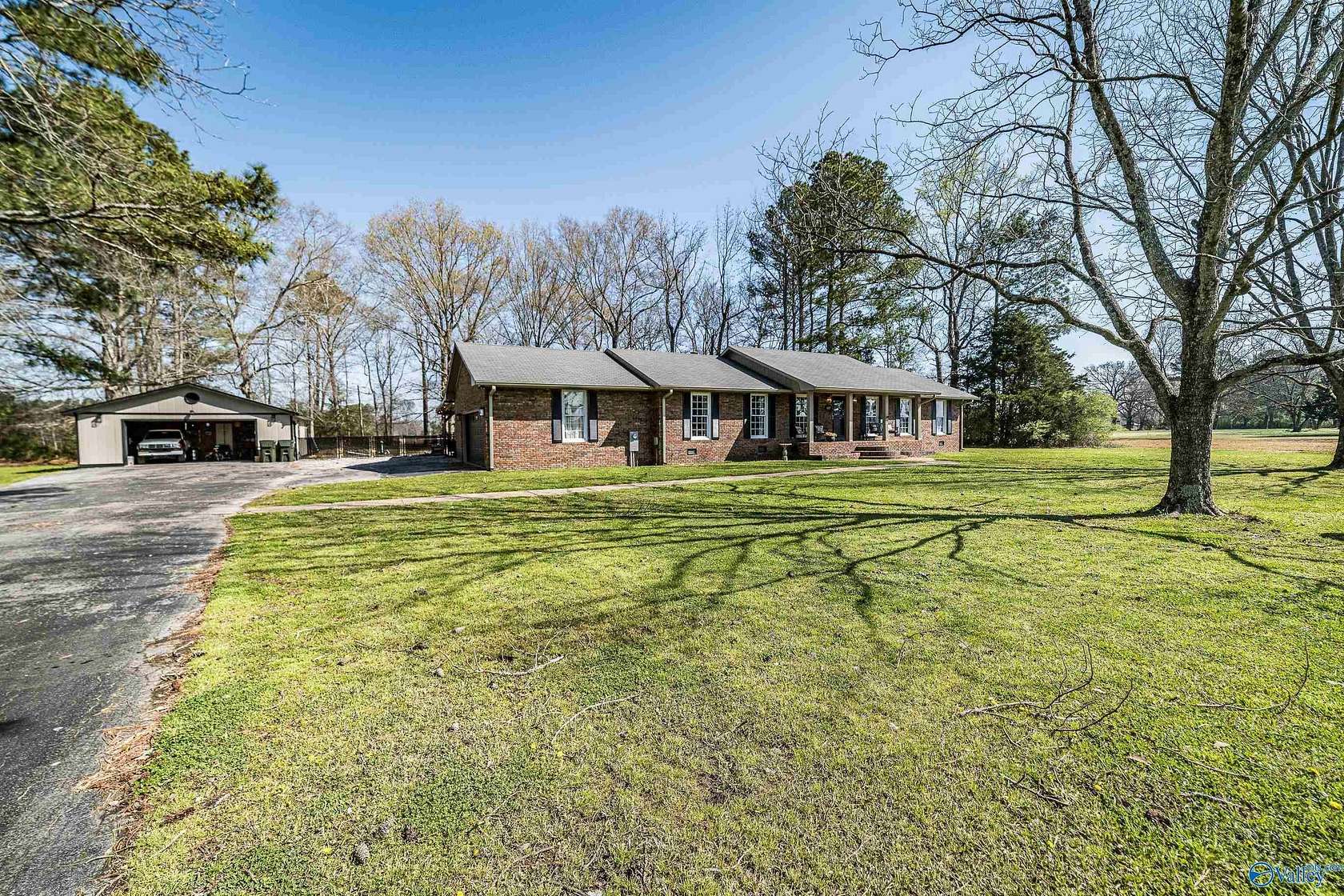 1.55 Acres of Land with Home for Sale in New Hope, Alabama