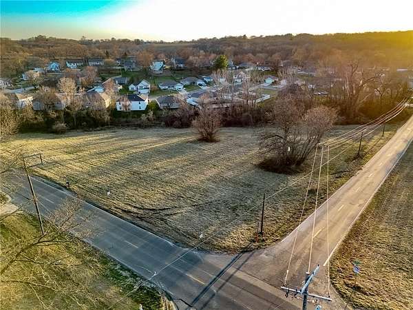3 Acres of Residential Land for Sale in St. Joseph, Missouri