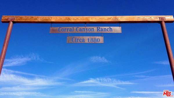 277 Acres of Land with Home for Sale in Maricopa, California