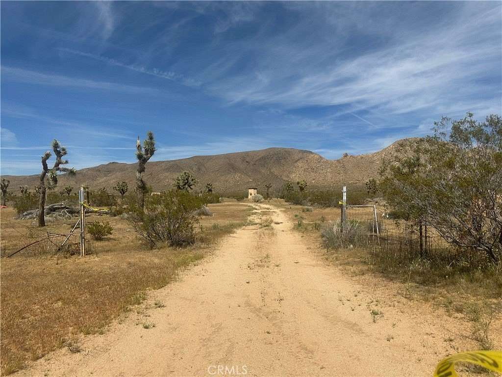 5 Acres of Recreational Land for Sale in Apple Valley, California