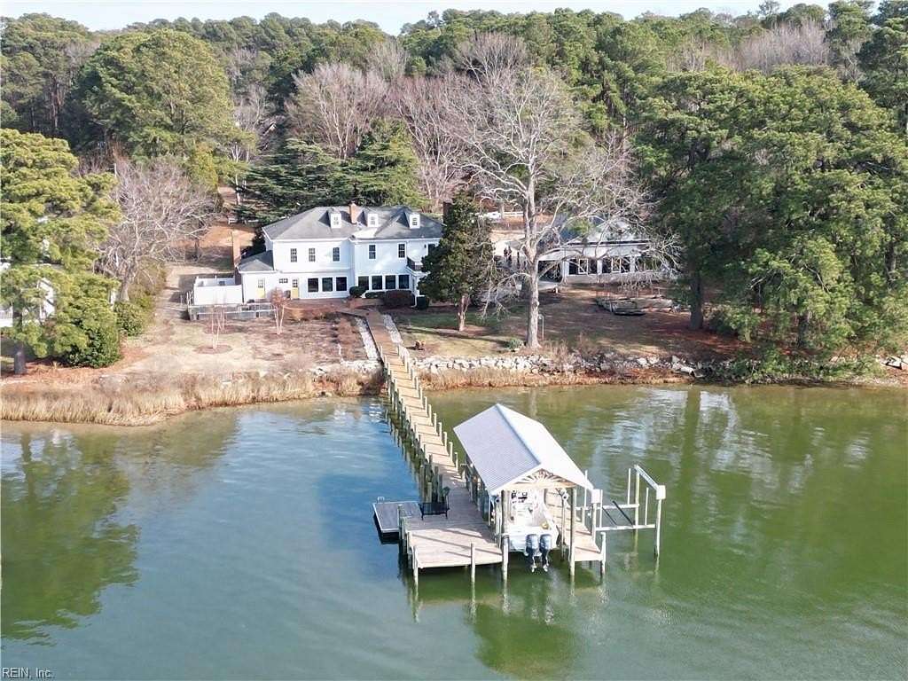 3 Acres of Land with Home for Sale in Yorktown, Virginia