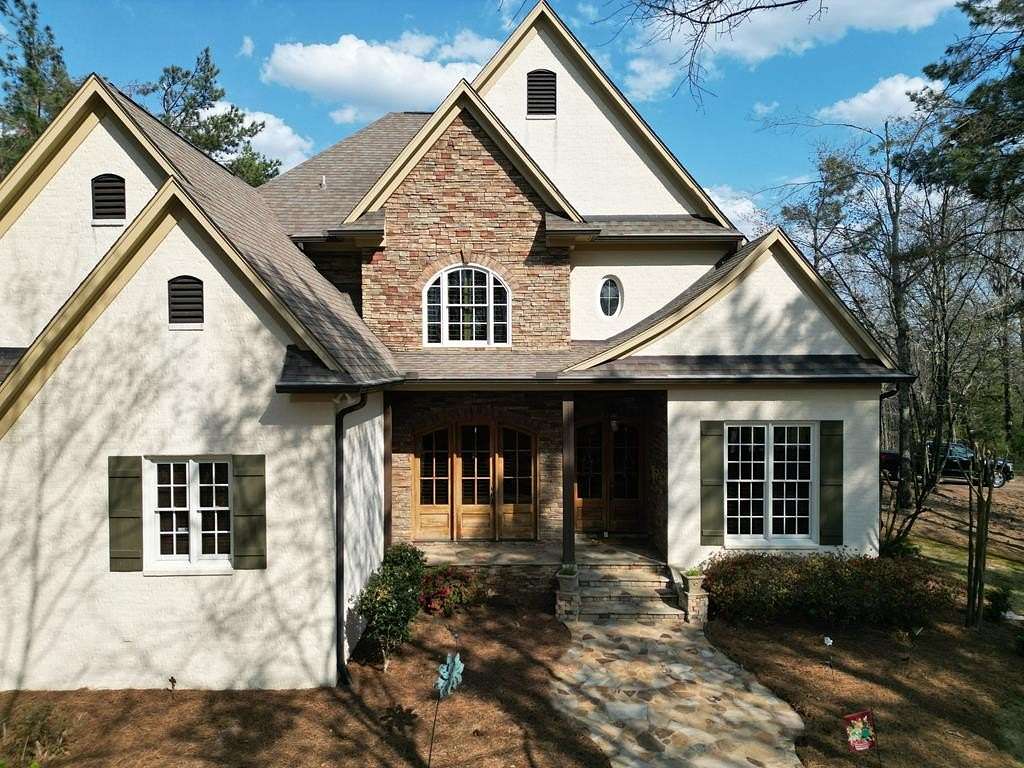 2.45 Acres of Land with Home for Sale in Oxford, Mississippi