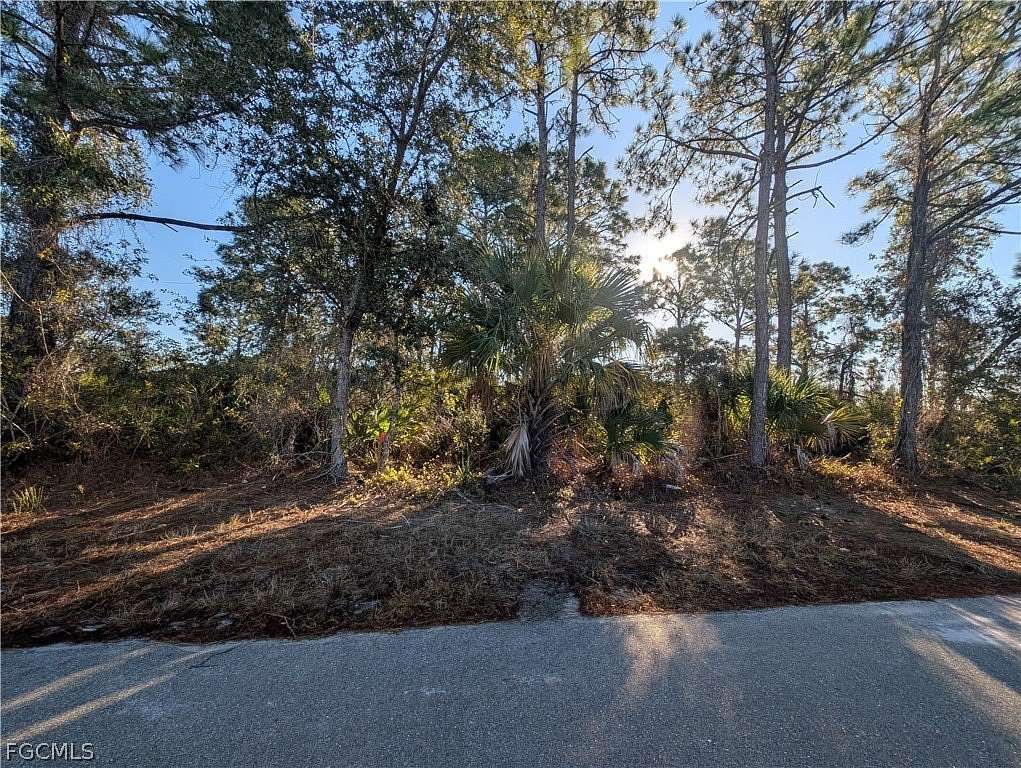 0.25 Acres of Residential Land for Sale in Lehigh Acres, Florida