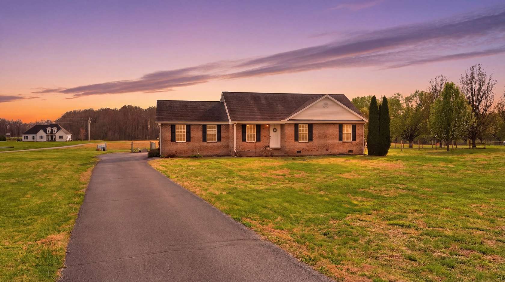 5 Acres of Land with Home for Sale in Manchester, Tennessee