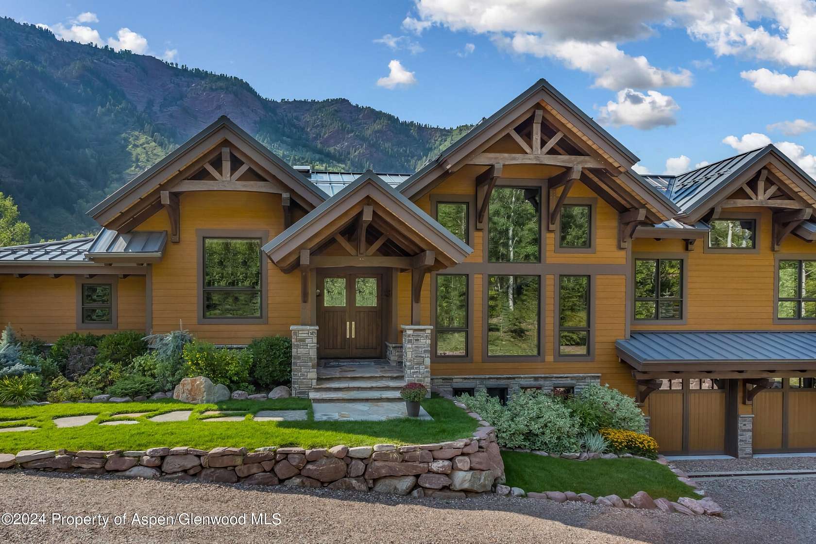 3.1 Acres of Land with Home for Sale in Redstone, Colorado