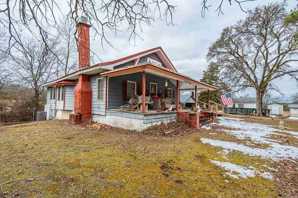 11 Acres of Land with Home for Sale in Hot Springs, Arkansas