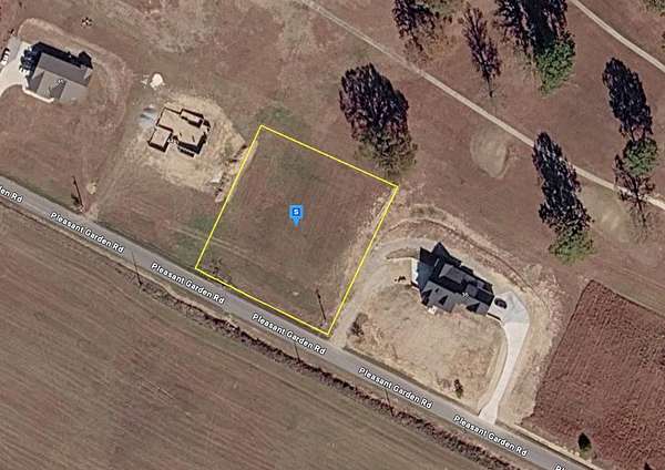 0.8 Acres of Residential Land for Sale in Summertown, Tennessee