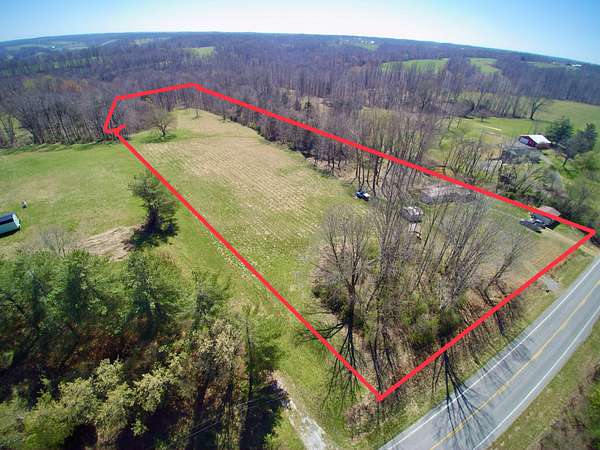 12 Acres of Land with Home for Sale in Lafayette, Tennessee