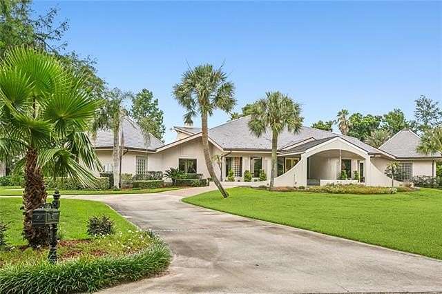 3.25 Acres of Land with Home for Sale in New Orleans, Louisiana