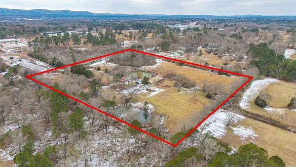 11 Acres of Land with Home for Sale in Hot Springs, Arkansas