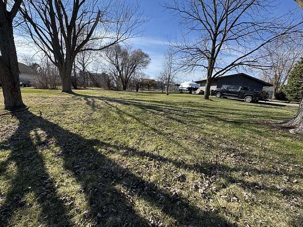 Land for Sale in Lake Holiday, Illinois