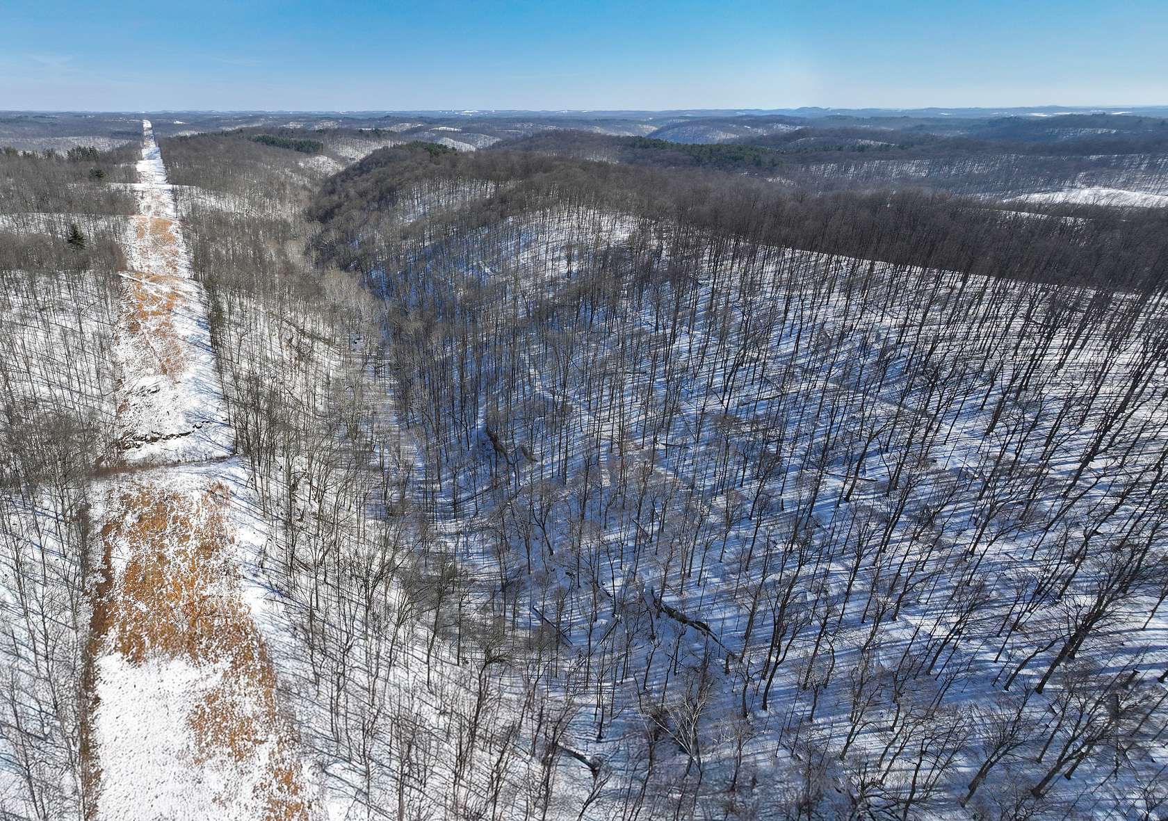 160 Acres of Land for Auction in Graysville, Ohio