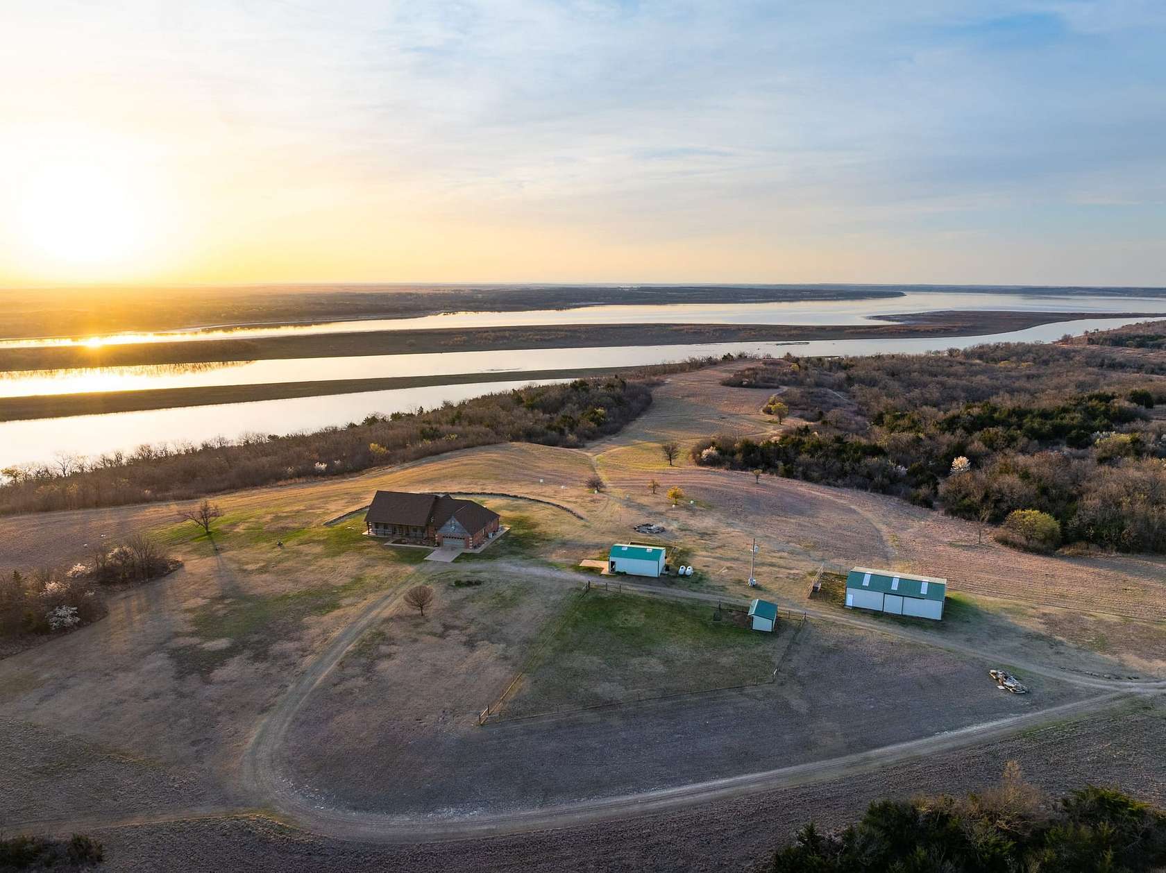 163 Acres of Land with Home for Sale in Newkirk, Oklahoma