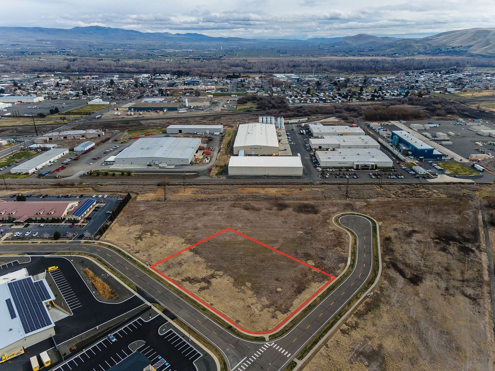 1.76 Acres of Commercial Land for Sale in Union Gap, Washington