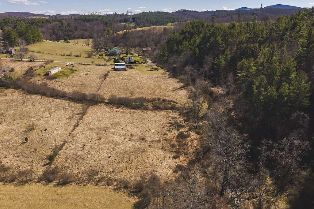 4.1 Acres of Land for Auction in Floyd, Virginia