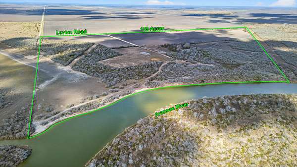 159 Acres of Land for Sale in Woodsboro, Texas