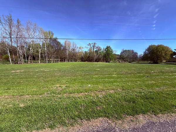 1.77 Acres of Mixed-Use Land for Sale in Winnsboro, Texas