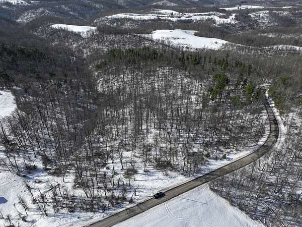 60 Acres of Land for Auction in Woodsfield, Ohio