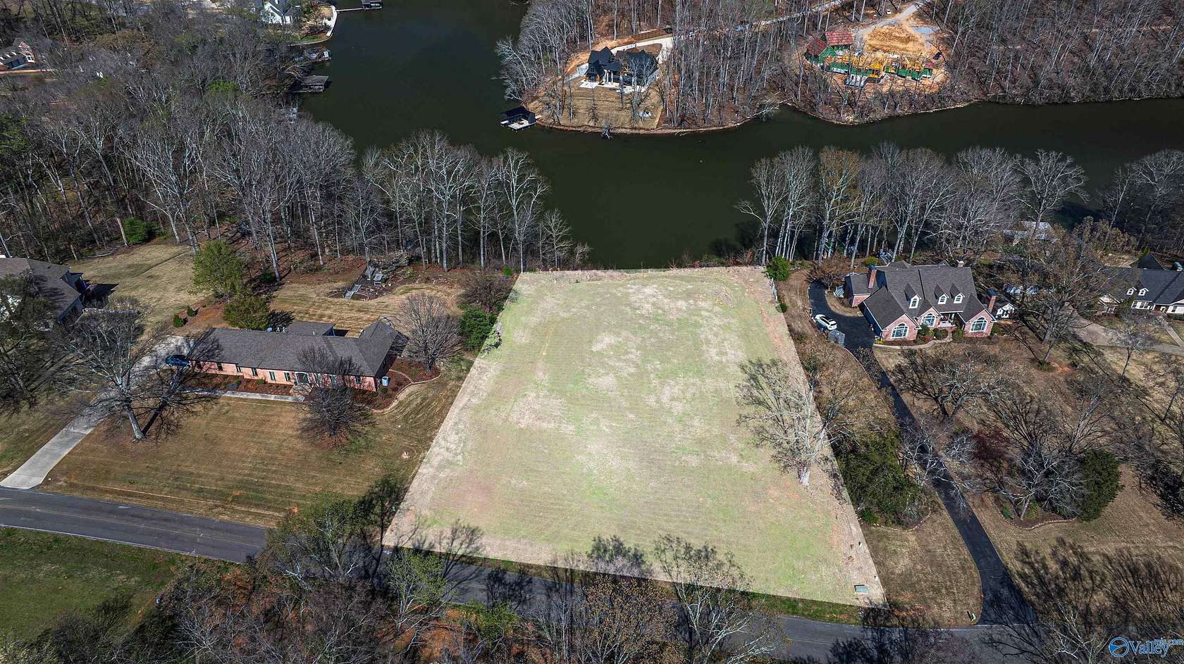 1.38 Acres of Residential Land for Sale in Killen, Alabama