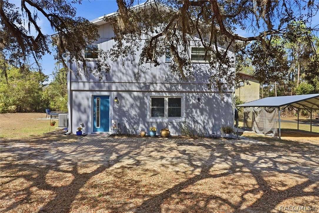 1.6 Acres of Land with Home for Sale in Crystal River, Florida