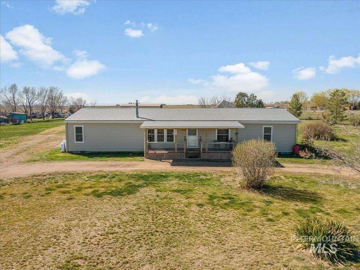 4.77 Acres of Land with Home for Sale in Mountain Home, Idaho