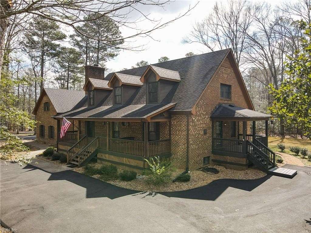 5.1 Acres of Land with Home for Sale in Gloucester, Virginia