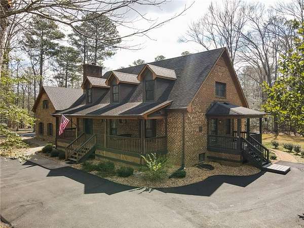 5.1 Acres of Land with Home for Sale in Gloucester, Virginia